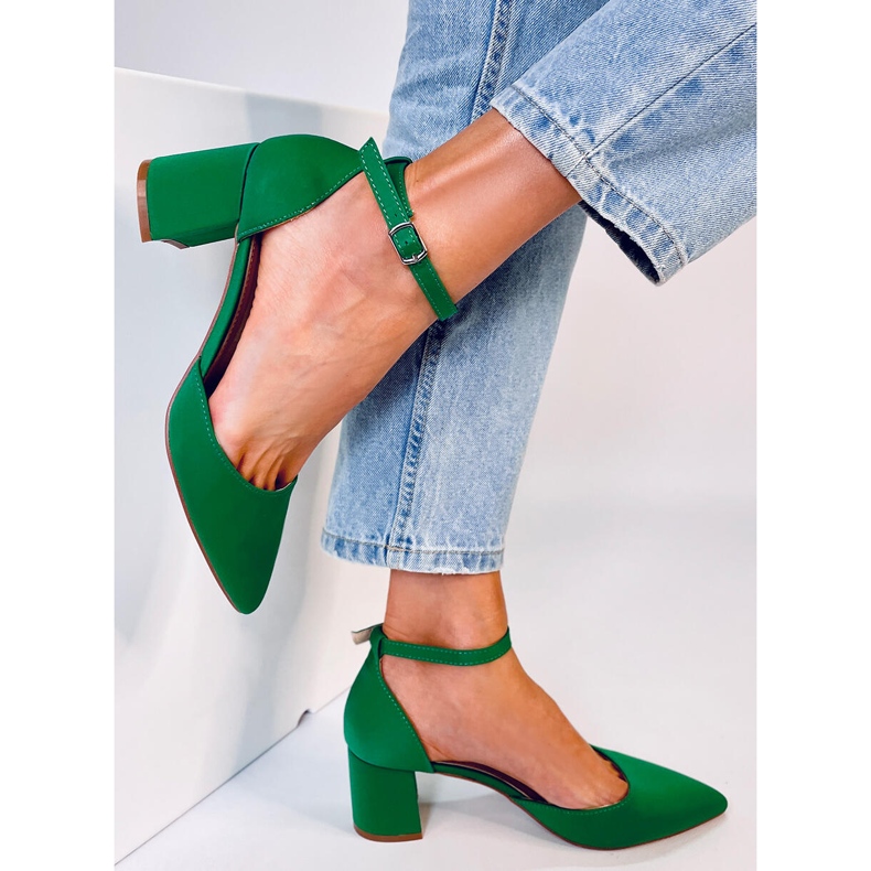 BM Zapatos de tacón bajo con punta abierta de Vonetta Green verde 2