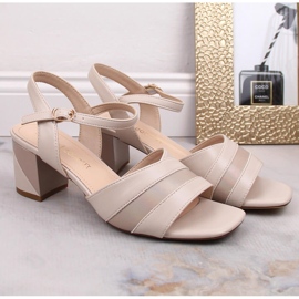 Elegantes sandalias de mujer en un poste beige Sergio Leone SK897 2