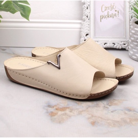 Babuchas mujer cuña piel beige T.Sokolski L22-301 3