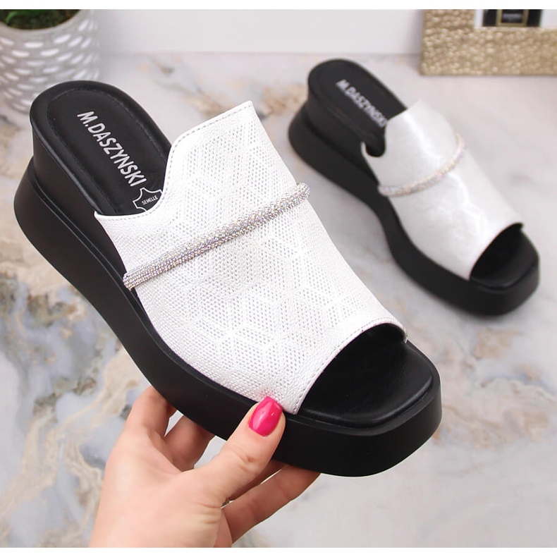 M. DASZYŃSKI Sandalias cuña mujer plateadas M.Daszyński SA209-2 plata 1 M. DASZYŃSKI Sandalias cuña mujer plateadas M.Daszyński SA209-2 plata 1