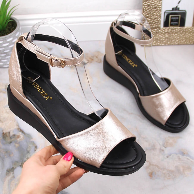 Sandalias cuña mujer metalizado dorado Vinceza 17245 1