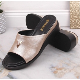 Sandalias mujer cuña con elástico metalizado dorado Vinceza 17247 3