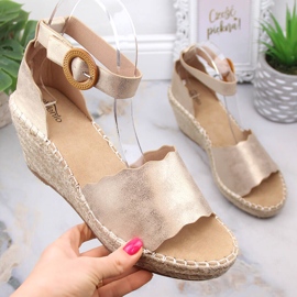 Alpargatas mujer doradas eVento 5425 sandalias cuña dorado 1