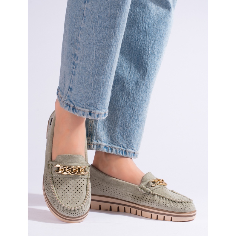 Mocasines de mujer en ante calado verde de Shelovet 1