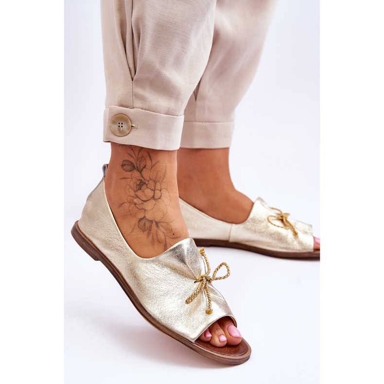 Ballerinas de cuero femenino Zazoo 2660/007 Oro dorado 2