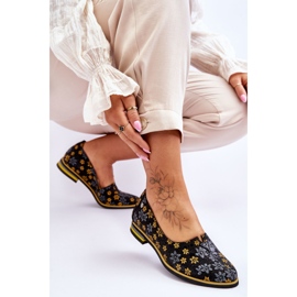 Zapatos de cuero Maciejka Flores Amarillas 05035-38 Negro 5