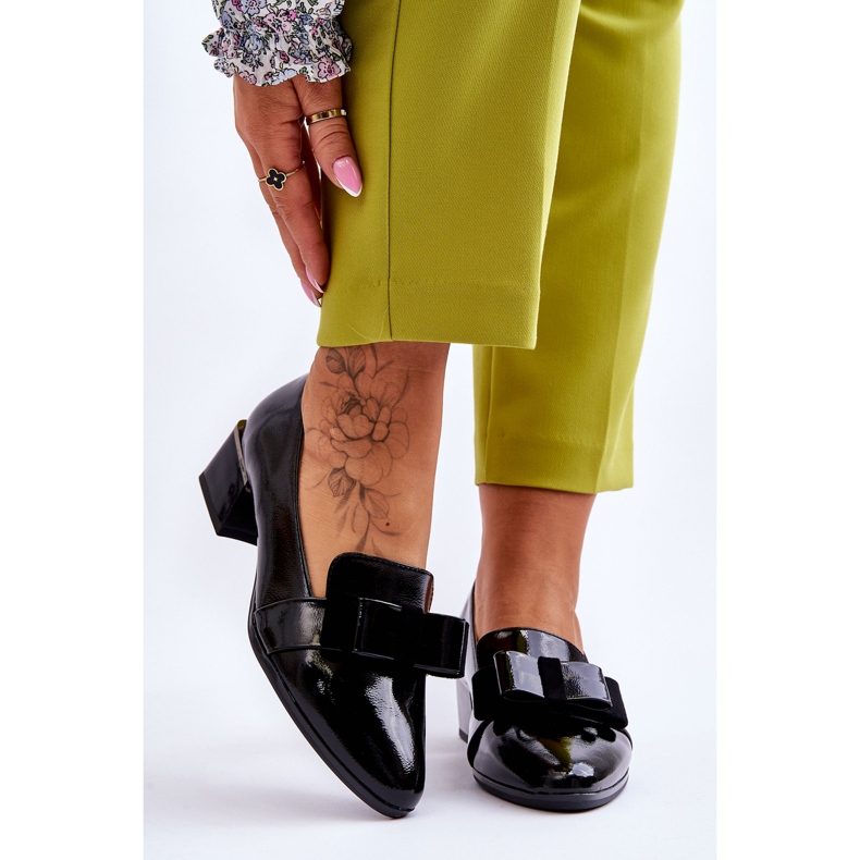 Vinceza Bombas De Charol De Moda Con Un Lazo Decorativo Shira Negro 1