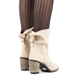 Botas beige Sophia de piel calada 3