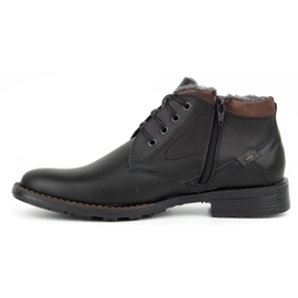 Polbut Botas negras aisladas C16 negro 3