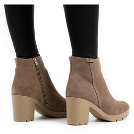 Olivier Botas aislantes de mujer Riva de ante en color beige oscuro 2
