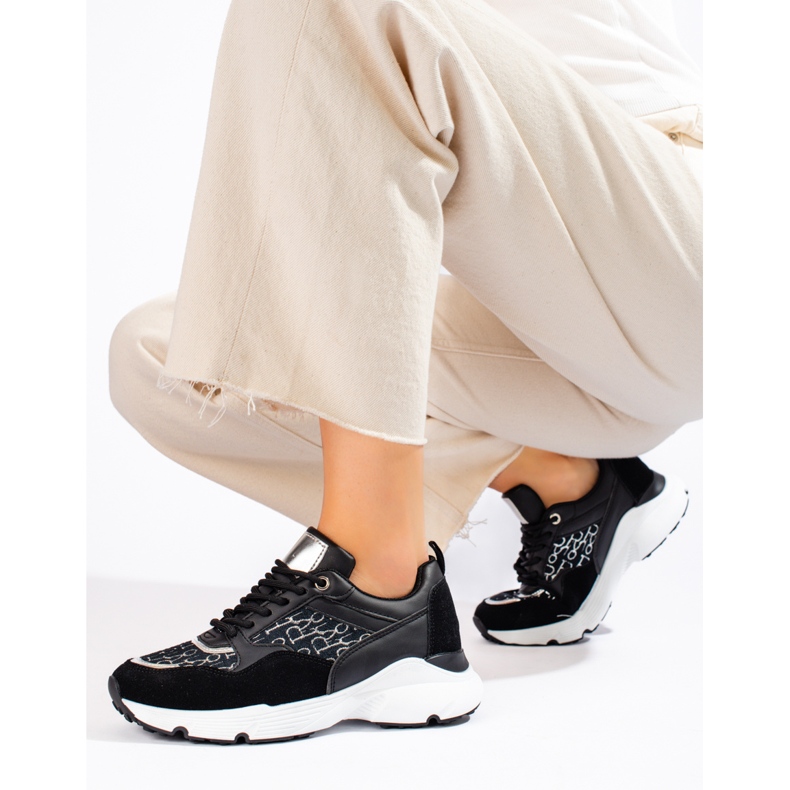 Deportivas de mujer Shelovet en negro con suela gruesa 1