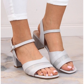Elegantes sandalias grises de mujer en el puesto Sergio Leone SK897 5