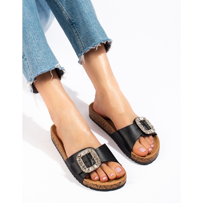 Cómodas zapatillas negras de mujer en la plataforma Shelovet negro 2