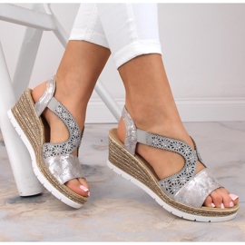 Cómodas sandalias de mujer sin cordones con elástico Rieker 61916-91 multicolor 1 Cómodas sandalias de mujer sin cordones con elástico Rieker 61916-91 multicolor 1