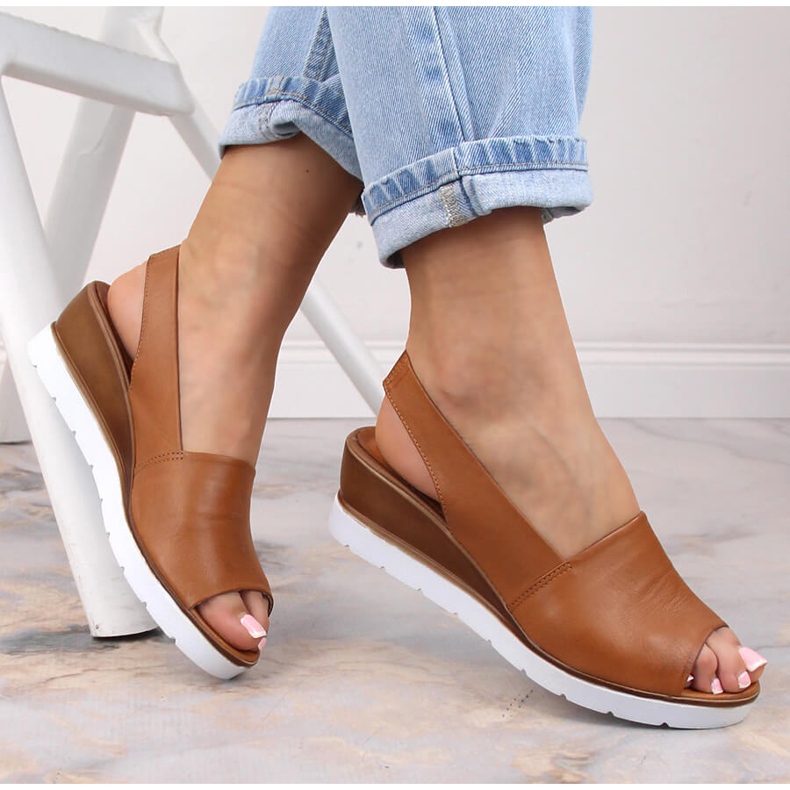 Sandalias cuña mujer marrón Potocki AD77007 1