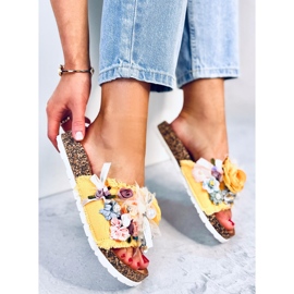 Zapatillas casa de corcho con flores Amarillo Circo 4