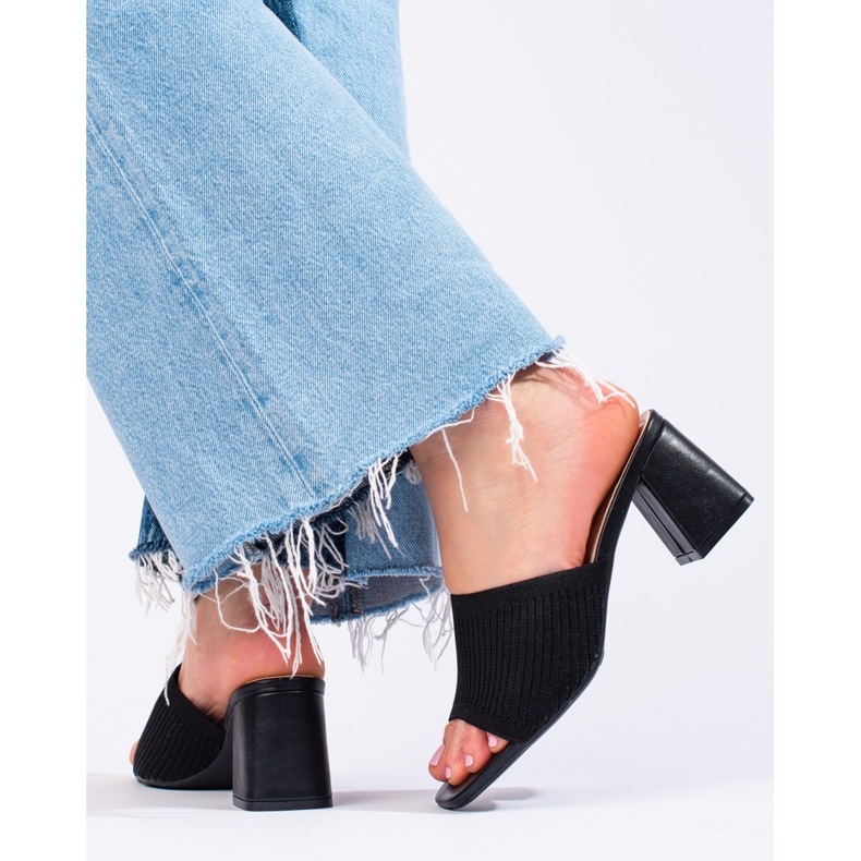 Chanclas de mujer Shelovet de textil negro en el poste 2