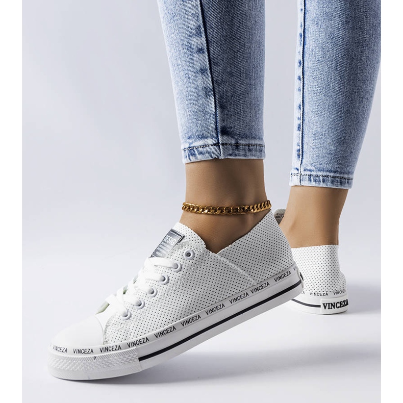 Deportivas blancas caladas Vinceza blanco 1