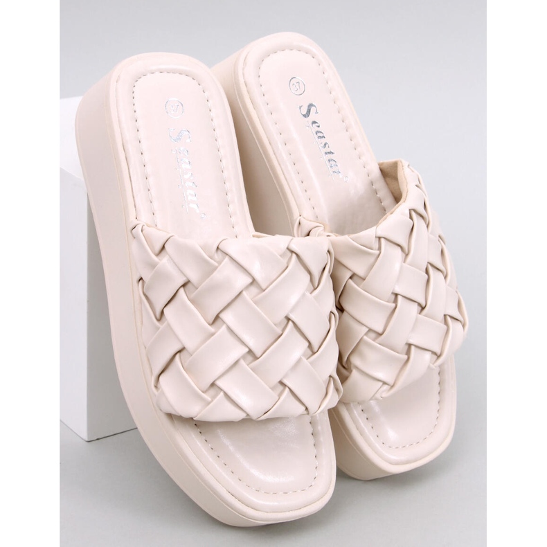 BM Sandalias cuña Inaba Beige 1