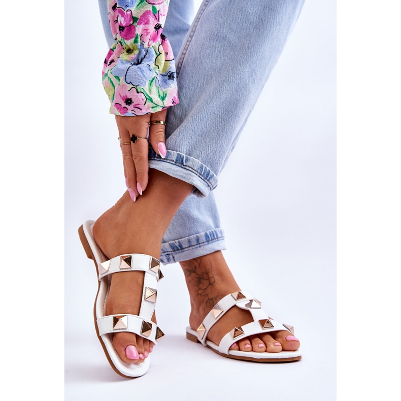 Sandalias De Mujer Con Grandes Tachuelas Blancas Mercure blanco 2