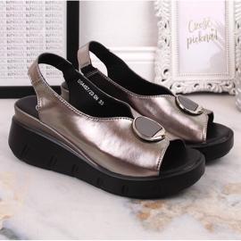 Sandalias de mujer en piel con cuña y plataforma metalizada Filippo DS4457 gris 5