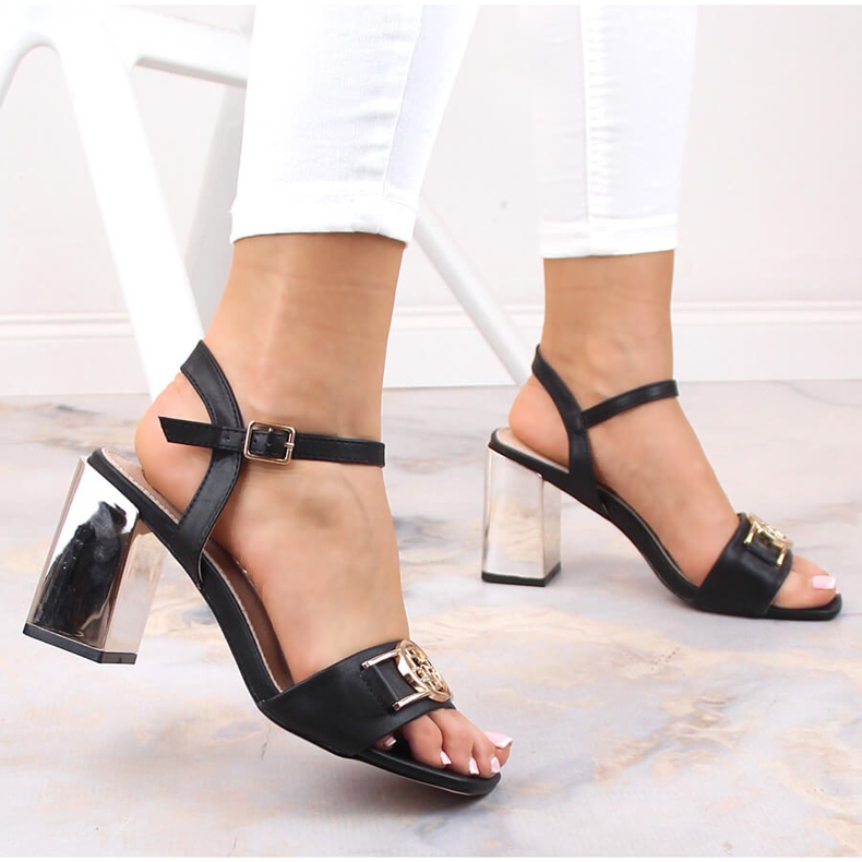 Sandalias de mujer con tacón de espejo negro Filippo Ds 4502 2 Sandalias de mujer con tacón de espejo negro Filippo Ds 4502 2