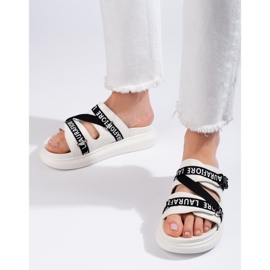 Cómodas Pantuflas LA.FI Blancas blanco 3