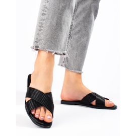 TRENDI Cómodas chanclas clásicas negro 7