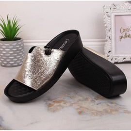 Babucha mujer en piel metalizado dorado T.Sokolski L23-346 4
