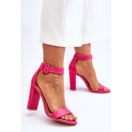 FB2 Sandalias rosadas georgina en los talones 2