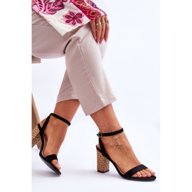 Sandalias De Ante Con Barra Trenzada Negro Selila 6