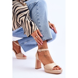 Sandalias Clásicas Ante Plataforma Beige Con Clase 5