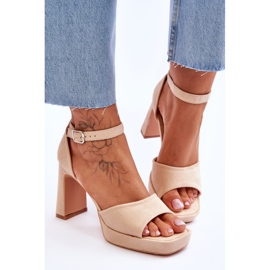 Sandalias Clásicas Ante Plataforma Beige Con Clase 4