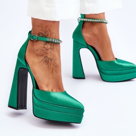 Bombas De Moda En Un Talón Verde Santoro 2