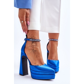 Bombas De Moda En Un Talón Azul Santoro 1