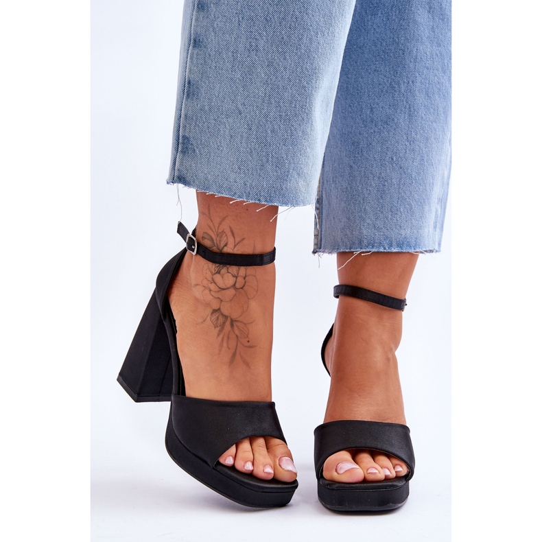 Sandalias de raso en tacones masivos Black Eternity negro 1