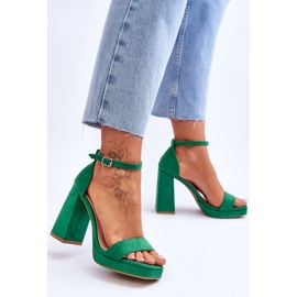 Sandalias de tacón cuadrado Merila verde ante de moda 2 Sandalias de tacón cuadrado Merila verde ante de moda 2