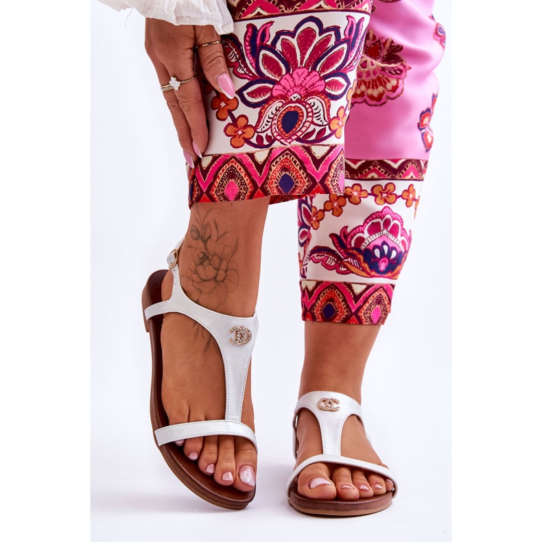 Sandalias Planas Con Adorno S.Barski KV-5541-45 Plata 2