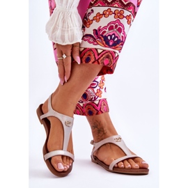 Sandalias Planas Con Adorno S.Barski KV-5541-45 Beige 2