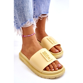 Pantuflas Mujer Big Star JJ274A305 Amarillo 2