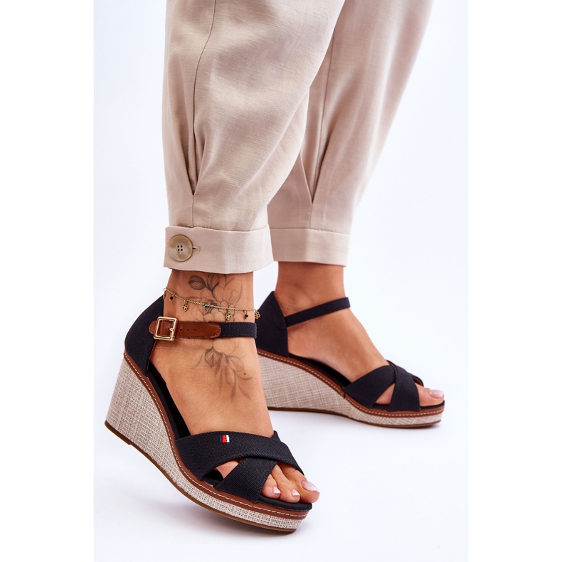 Sandalias Mujer Cuña Negro Veenus 2