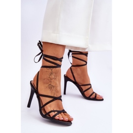 Sandalias Atadas De Mujer En Un Tacón Alto Negro Meya 2