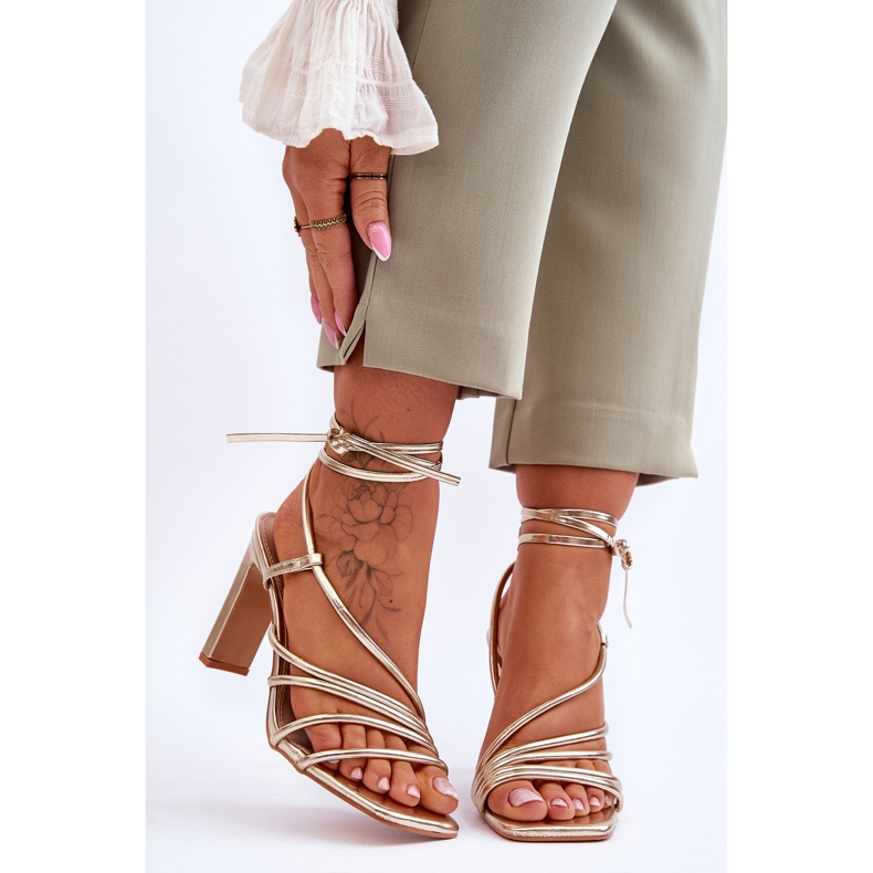 FJ1 Sandalias de tacón alto Tessoro doradas a la moda dorado 1 FJ1 Sandalias de tacón alto Tessoro doradas a la moda dorado 1