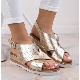 Sandalias mujer piel cuña dorado metalizado Artiker 52C0831 5