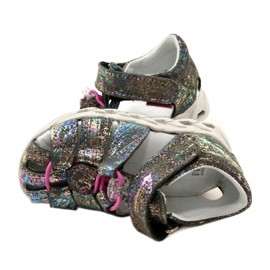 Sandalias de niñas de cuero brillante Mazurek 1364 Metálico gris 5