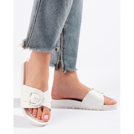 Chanclas shelovet blancas con hebilla blanco 1