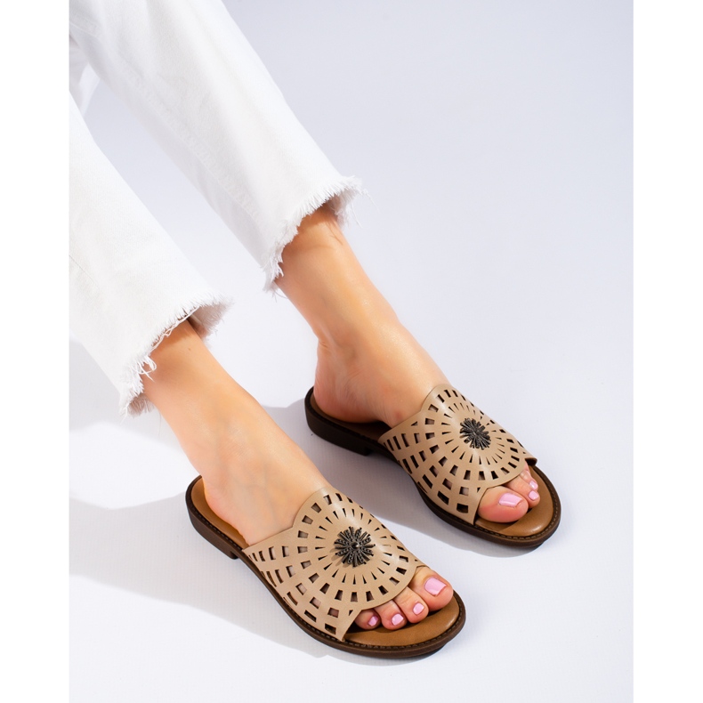 W. Potocki Babuchas beige oscuro caladas para mujer de Potocki 1 W. Potocki Babuchas beige oscuro caladas para mujer de Potocki 1