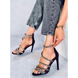 Sandalias negras de tacón con cadena Chester negro 4