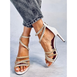 Sandalias blancas con tacón de cadena Chester blanco 3