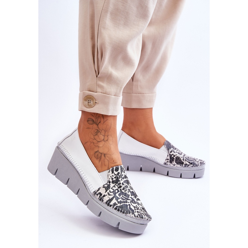 Deportivas Piel Cuña Maciejka 5814A-11 Blanco-Negro 2